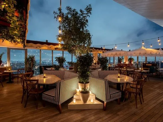 Thi Công Quán Cafe Sân Thượng Mẫu Thiết Kế Hiện Đại, Sang Trọng 2 Thi công quán cafe sân thượng lãng mạn