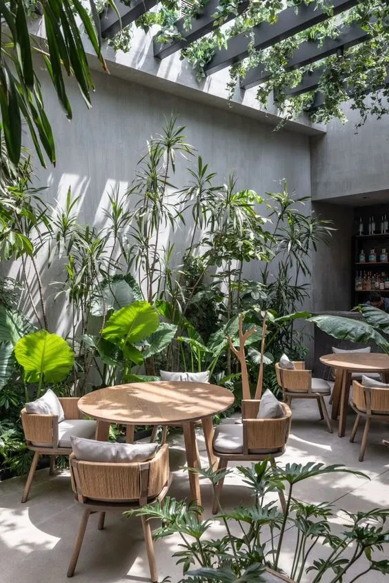 Mẫu thi công quán cafe sân vườn đẹp hiện nay