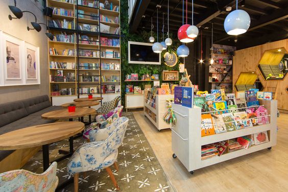 Mẫu thi công quán cafe và sách đẹp và thoải mái