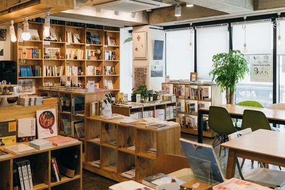 Thi công quán cafe và sách trọn gói giá rẻ