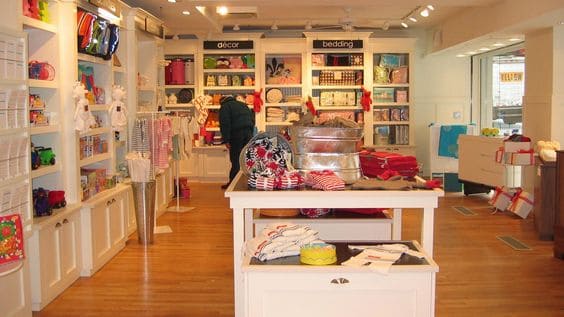Mẫu thi công shop đồ chơi trẻ em phong cách cổ điển