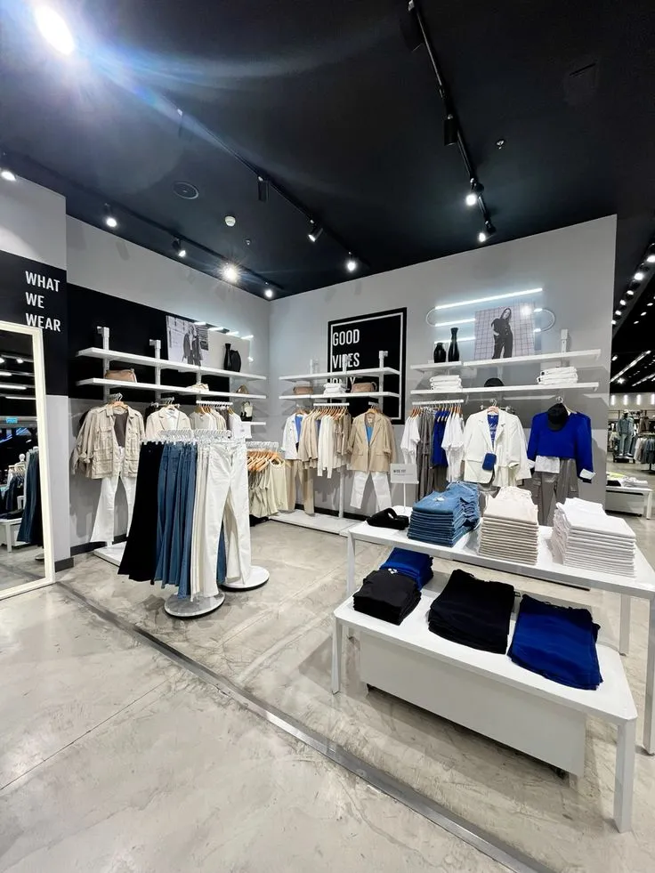 Thi công shop đồ nam đẹp hiện nay 4 Thi công shop đồ nam đẹp