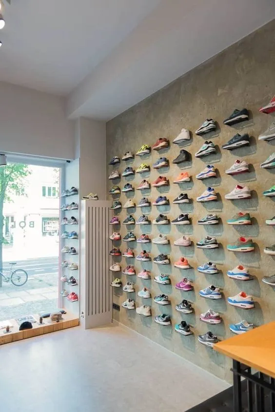 Thi Công Shop Giày Thể Thao Tạo Dấu Ấn Riêng Biệt 3 Mẫu thi công shop giày thể thao đẹp hiện nay