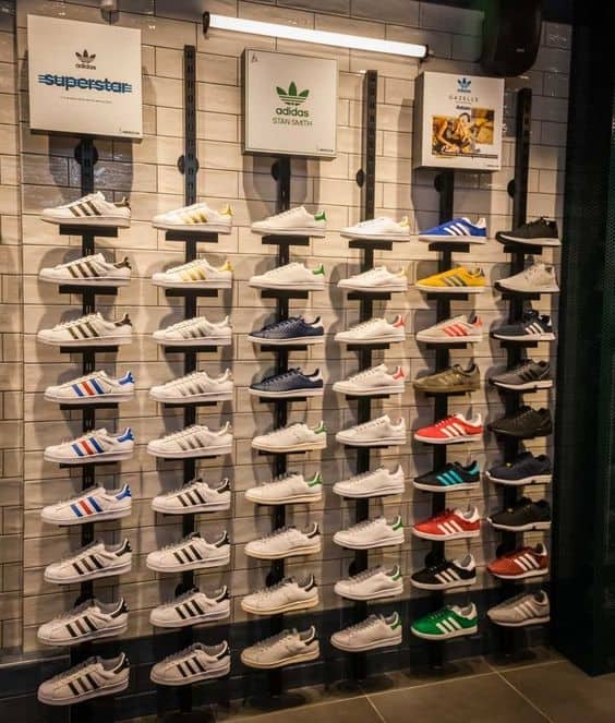 Những mẫu thi công shop giày thể thao trọn gói