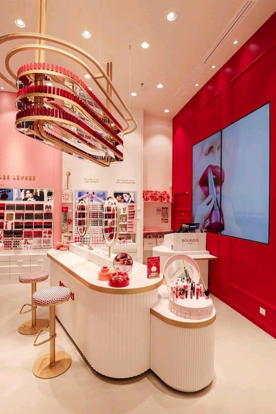 Mẫu thi công shop mỹ phẩm cao cấp hiện nay tại TPHCM