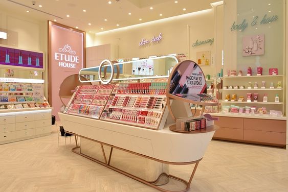 Mẫu thi công shop mỹ phẩm cao cấp trọn gói giá rẻ