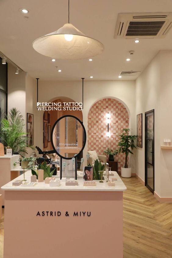 Mẫu thi công shop phụ kiện trang sức trọn gói