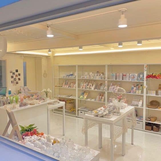 Mẫu thi công shop quà tặng đẹp hiện nay