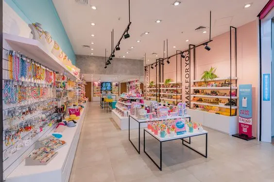 Thi Công Shop Quà Tặng 9 Cách Tối Ưu Không Gian 10 Mẫu thi công shop quà tặng đẹp và đẳng cấp hiện nay