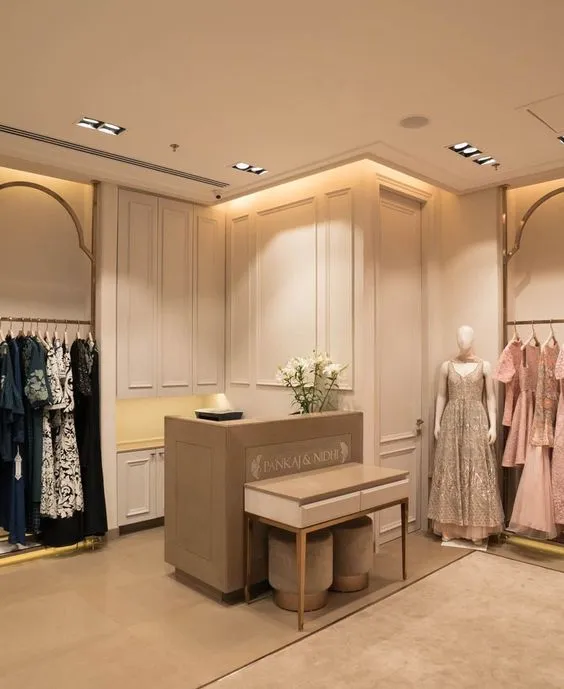 Thi Công Shop Quần Áo Nữ Theo Yêu Cầu Gọi 0906.157.879 Để Được Hỗ Trợ! 2 Thi công shop quần áo nữ đẹp hiện nay