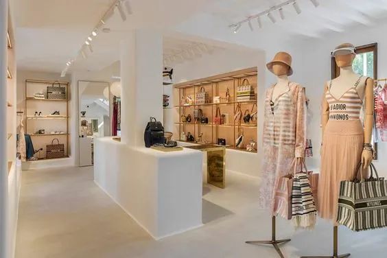 Thi Công Shop Quần Áo Nữ Theo Yêu Cầu Gọi 0906.157.879 Để Được Hỗ Trợ! 11 Mẫu thi công shop quần áo nữ đẹp và đẳng cấp
