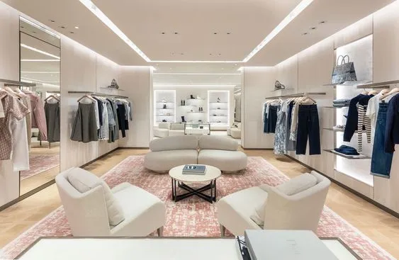 Thi Công Shop Quần Áo Nữ Theo Yêu Cầu Gọi 0906.157.879 Để Được Hỗ Trợ! 8 Mẫu thi công shop quần áo nữ đẹp và sang trọng