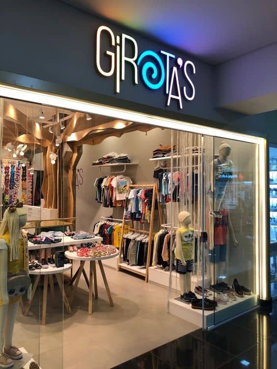 Mẫu thi công shop quần áo trẻ em đẹp