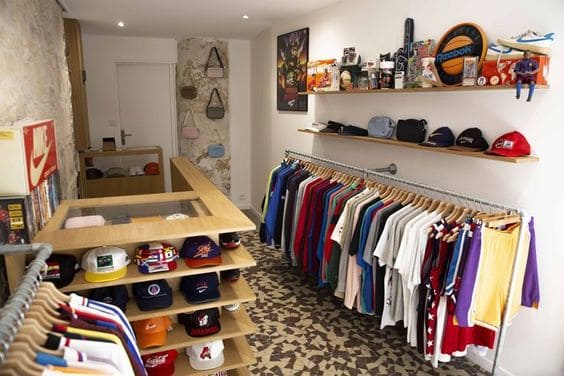 Thi công shop thể thao tạo dấu ấn