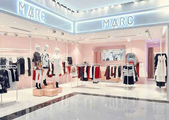Những mẫu thi công shop thời trang nữ cao cấp mới nhất