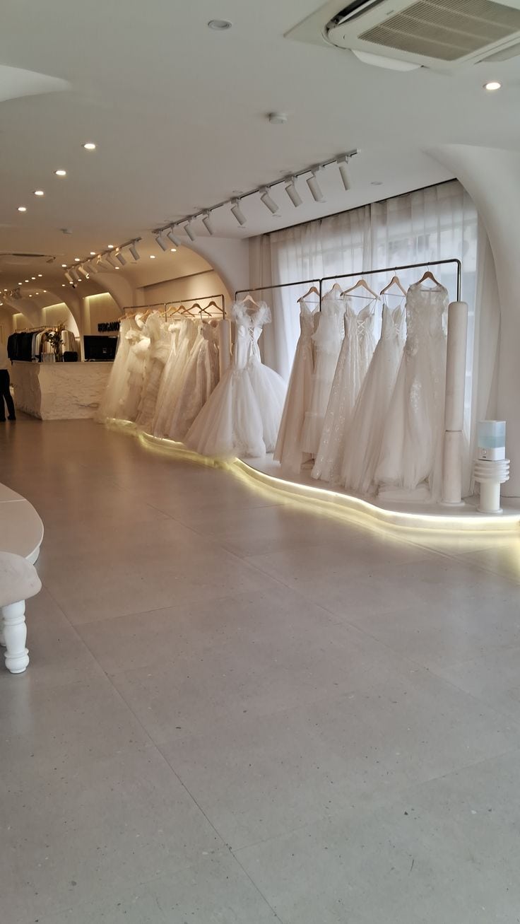 Những mẫu thi công shop trang phục cưới tuyệt đẹp