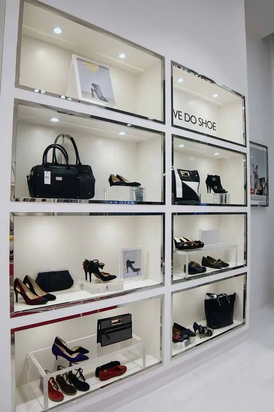 Thi Công Shop Túi Xách Các Mẫu Thiết Kế Hấp Dẫn 2 Thi công shop túi xách sang trọng hiện nay