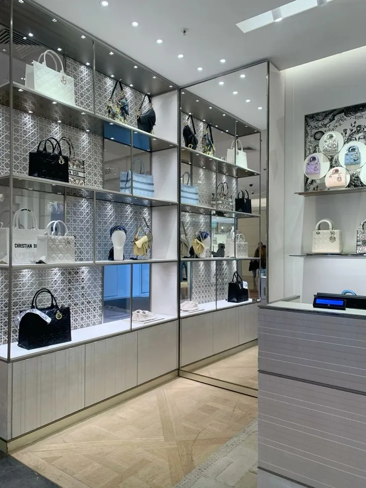 Thi Công Shop Túi Xách Các Mẫu Thiết Kế Hấp Dẫn 7 Mẫu thi công túi xách đẹp và sang trọng