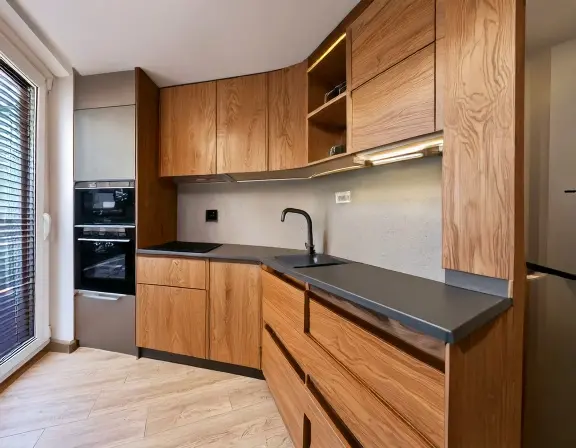 Thi Cong Tu Bep Chung Cu 1