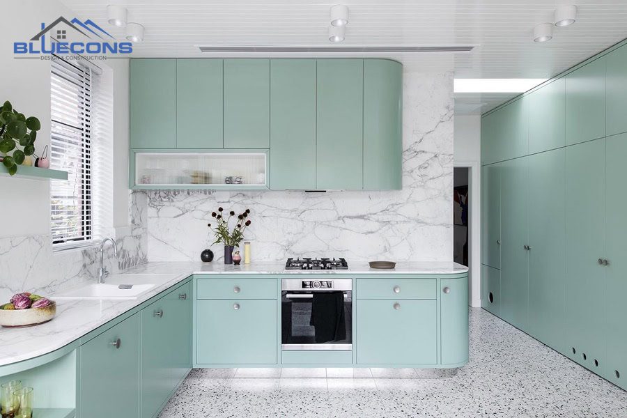 Tủ bếp gỗ công nghiệp sơn màu độc đáo