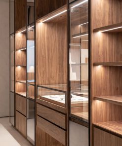 Tủ trưng bày cửa hàng