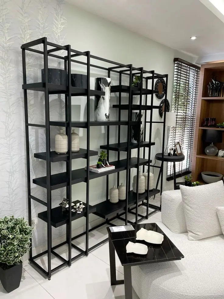 Tủ trưng bày khung sắt