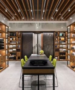 Tủ trưng bày sản phẩm shop 7 Tủ trưng bày sản phẩm shop