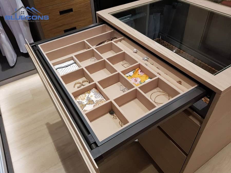Tủ trưng bày trang sức mini