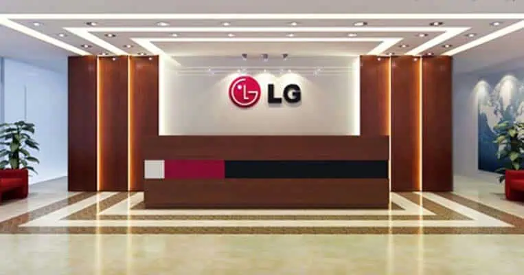 Vách logo bằng mica